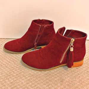 Forever 21 Tassel Faux Suede Ankle Boots  (EUC)